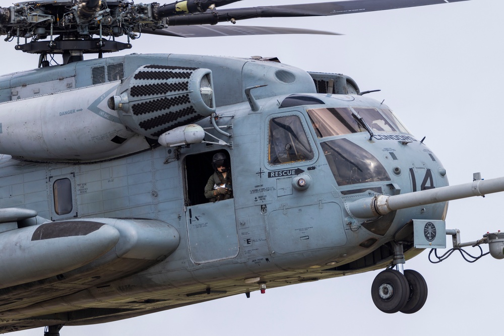 U.S. Marines with 2nd Marine Aircraft Wing execute Carolina Dragon 25 aboard SS Wright (T-AVB-3)