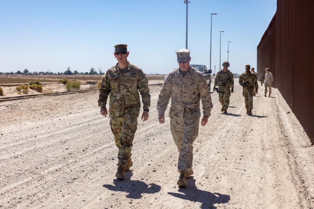Maj. Gen. David Gardner visits JTF-SB Service members