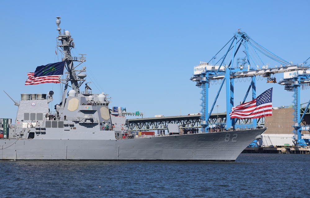NMC 250 Parade of Ships