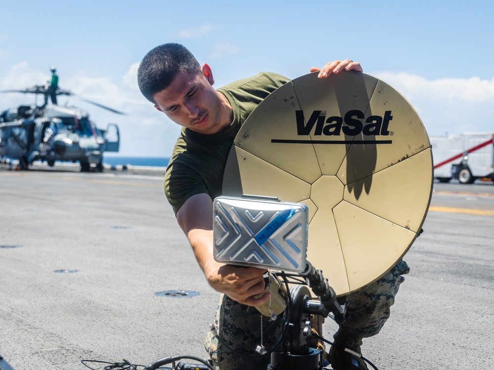 22nd MEU(SOC) | Communications Exercise During Deployment