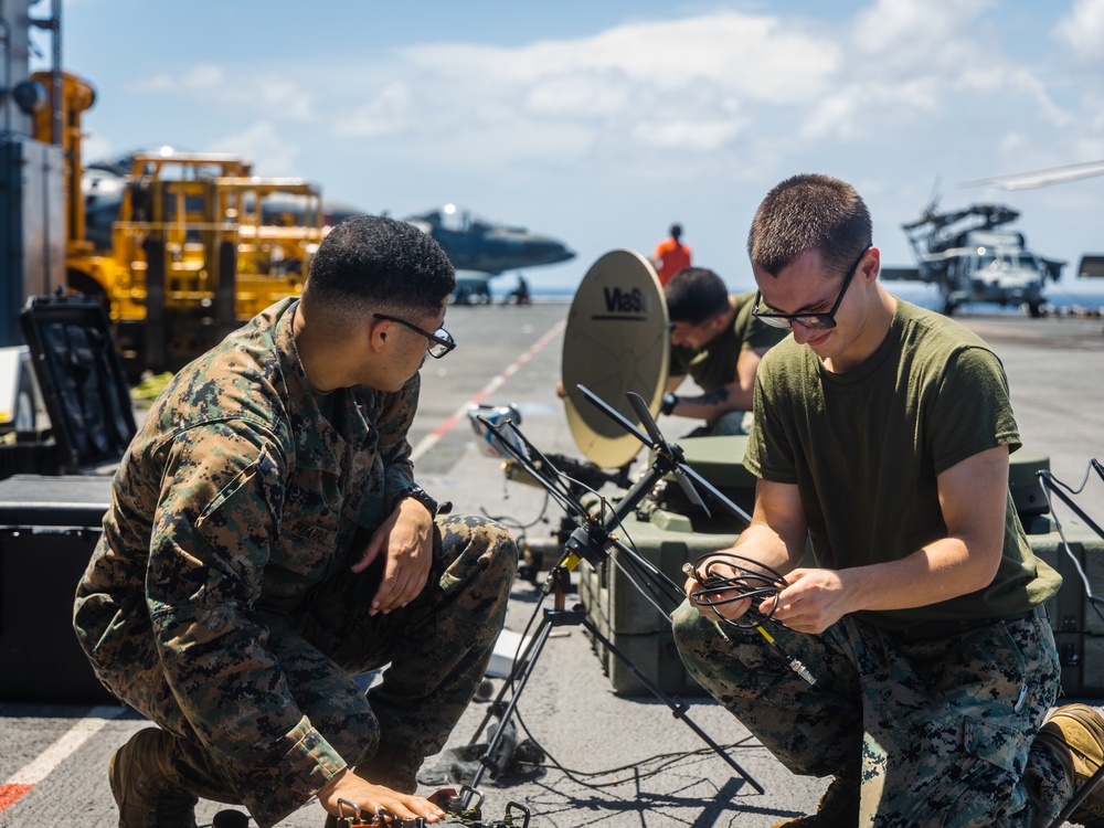 22nd MEU(SOC) | Communications Exercise During Deployment