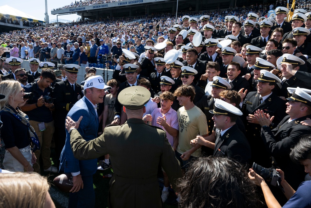 SW Hegseth Attends Navy, Air Force Football Game