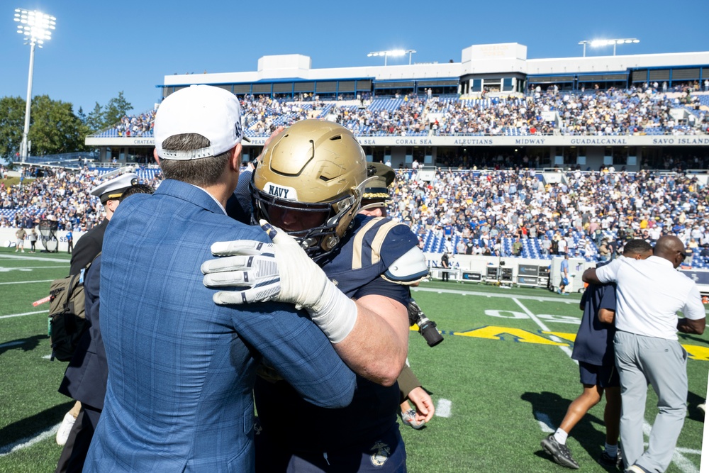 SW Hegseth Attends Navy, Air Force Football Game