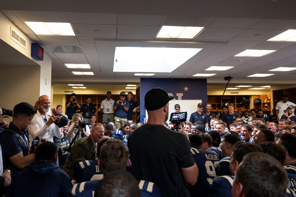 SW Hegseth Attends Navy, Air Force Football Game