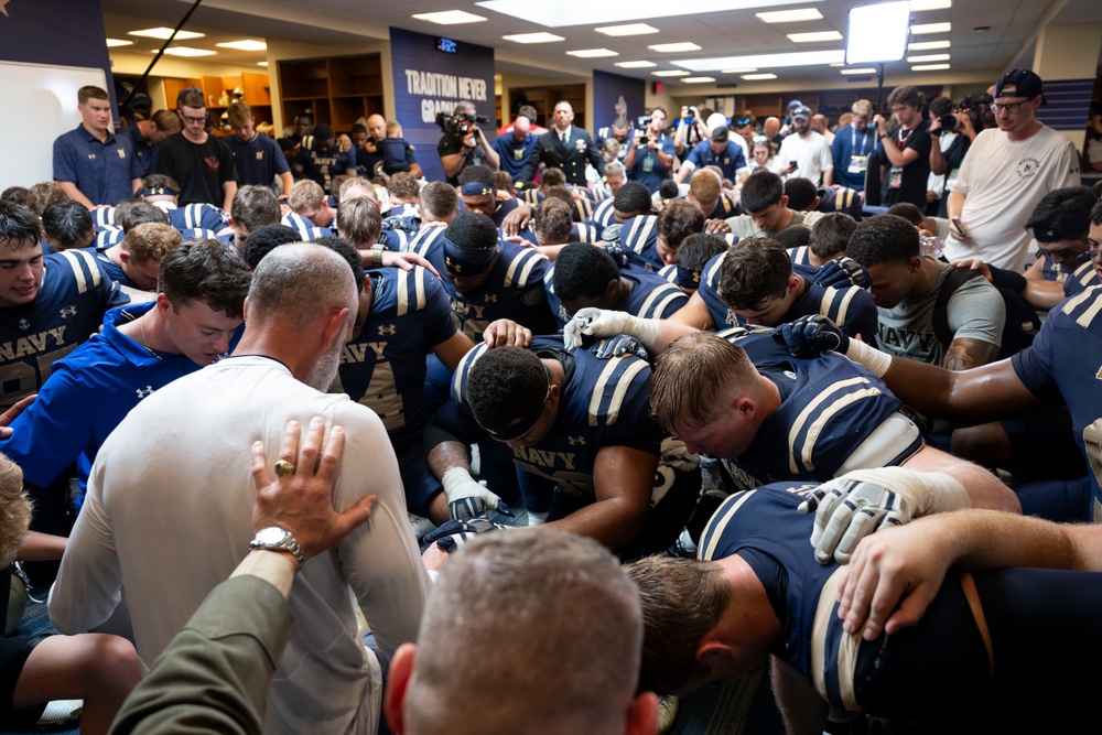 SW Hegseth Attends Navy, Air Force Football Game
