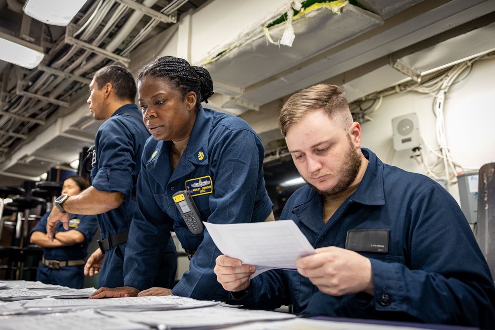 USS Iwo Jima Sailors Take The E-6 Exam