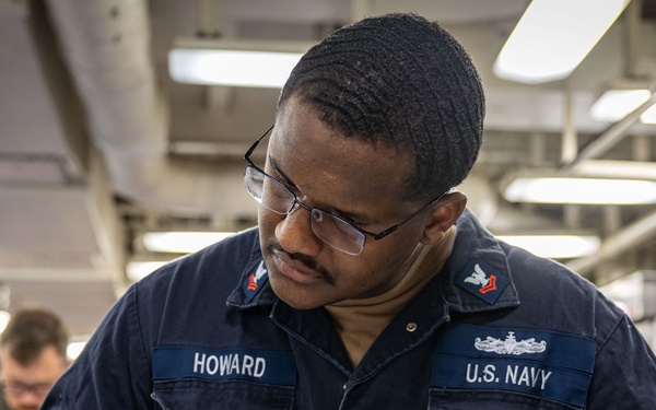 USS Iwo JIma Sailors Take The E-6 Exam