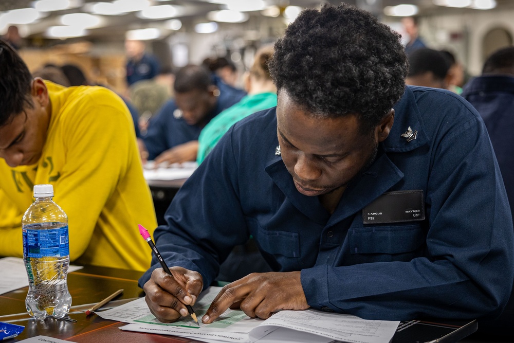 USS Iwo Jima Sailors Take The E-6 Exam