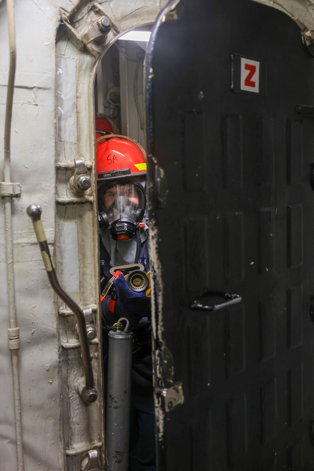 USS Iwo Jima Sailors Conduct a Damage Control Training