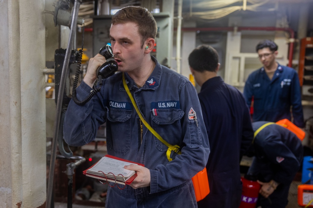 USS Iwo Jima Sailors Conduct a Damage Control Training