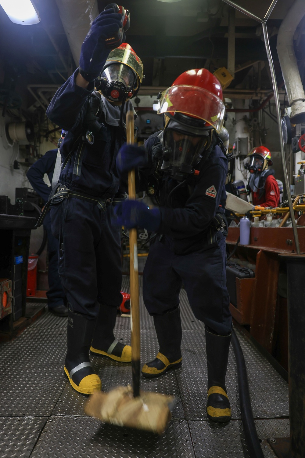 USS Iwo Jima Sailors Conduct a Damage Control Training
