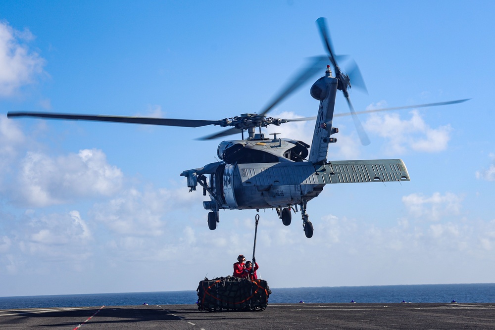 USS Iwo Jima Conducts Vertical Resupply