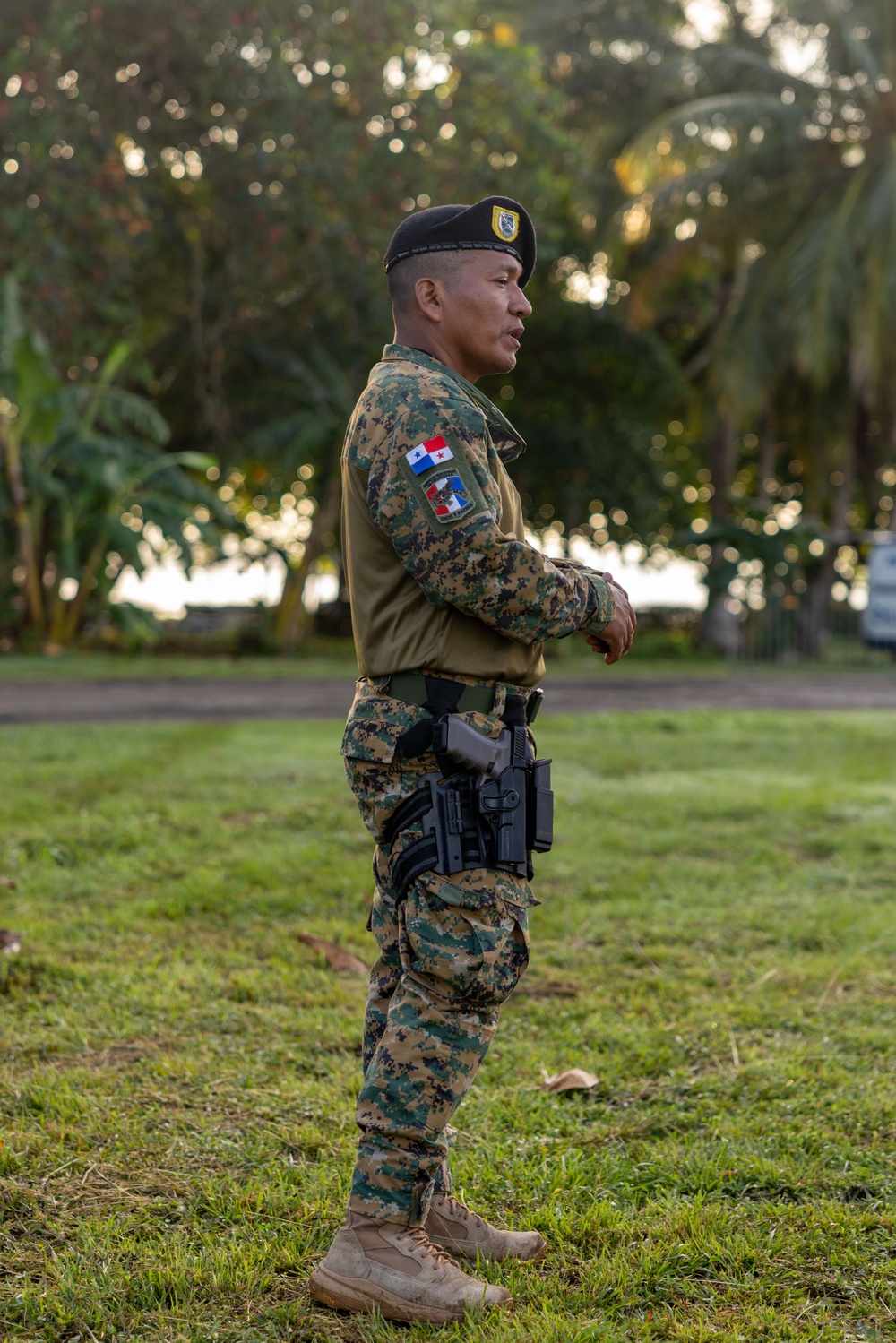 Combined Jungle Operations Course Begins