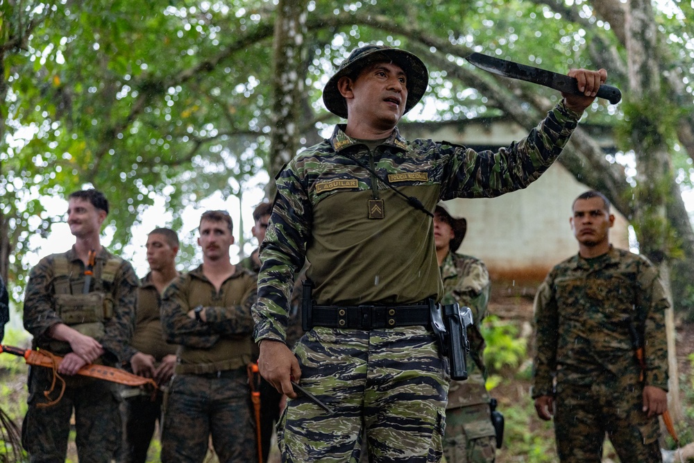 Combined Jungle Operations Course Begins