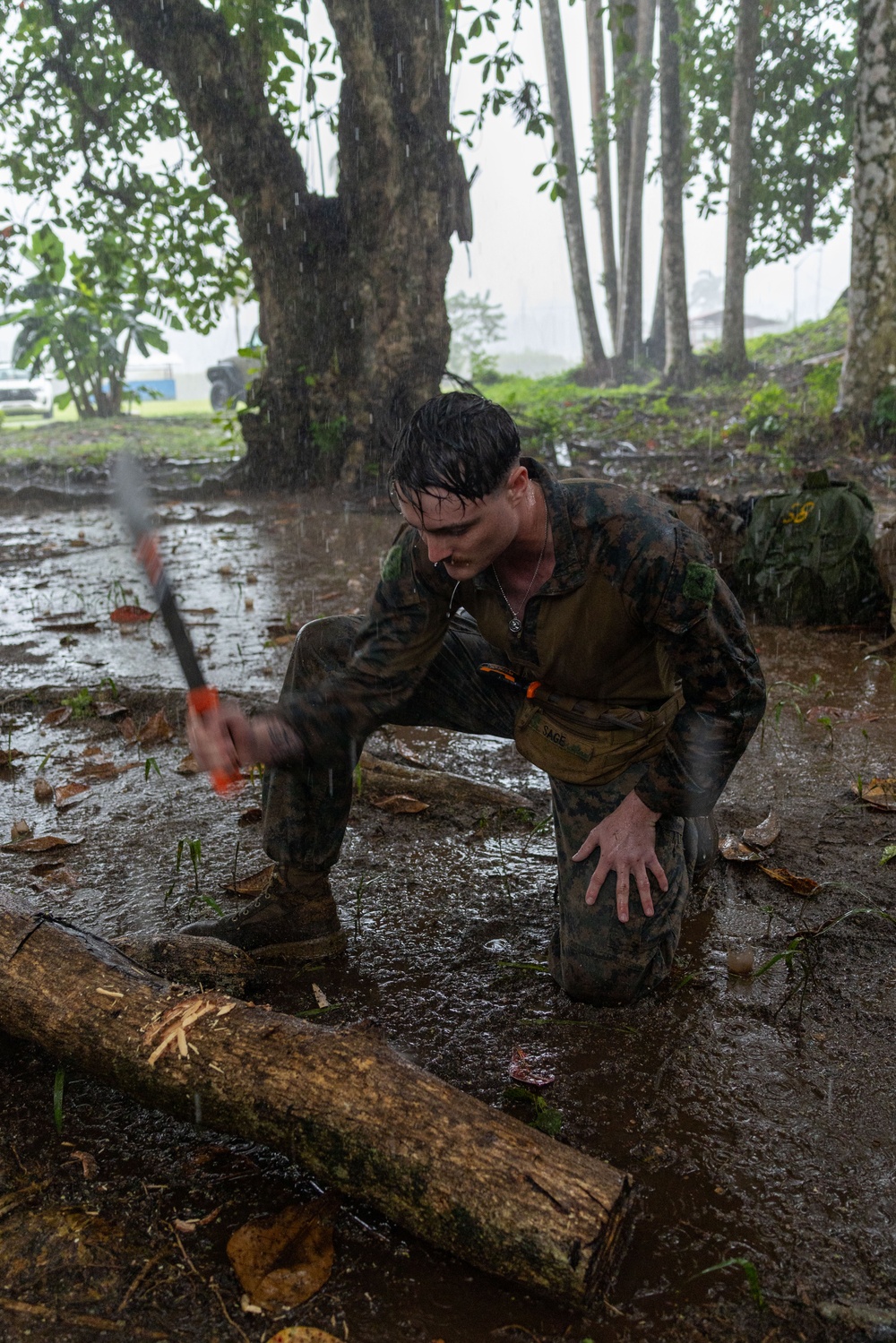 Combined Jungle Operations Course Begins