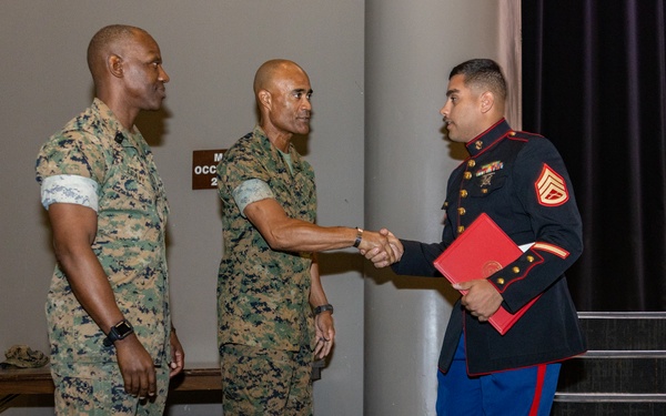Marine Corps Recruiting and Retention School Graduation