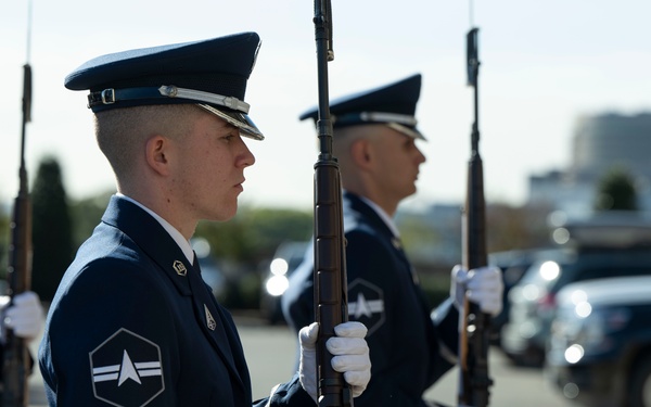 SW Hegseth Hosts Qatar MoD