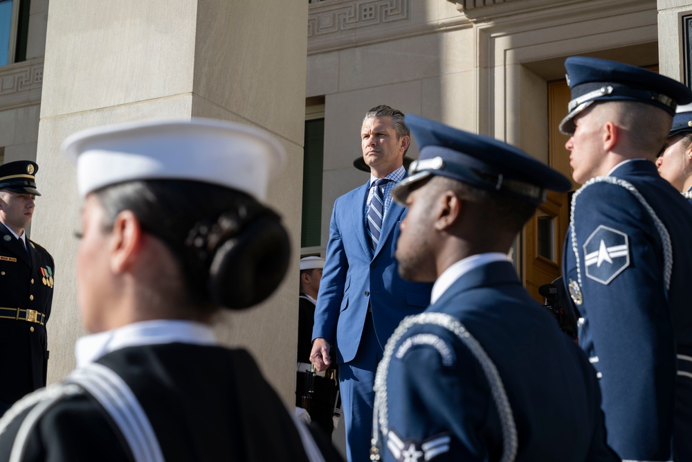 SW Hegseth Hosts Qatar MoD