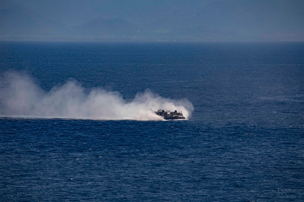 IWO ARG Conducts Amphibious Landing Operations