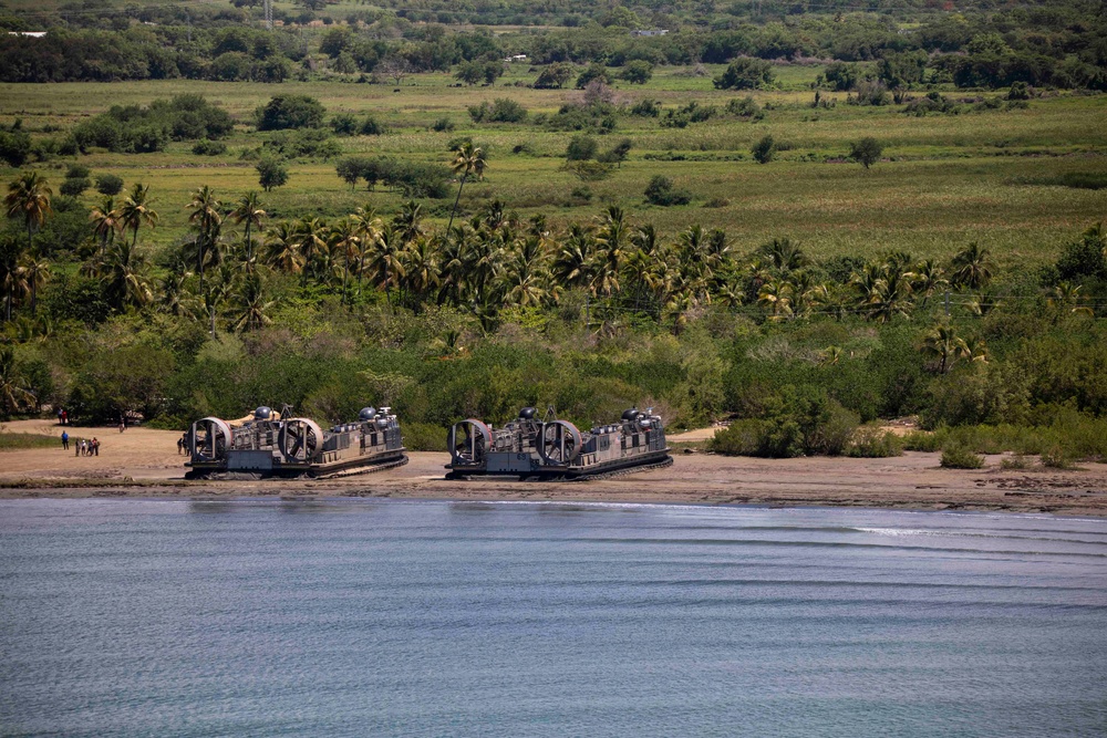 IWO ARG Conducts Amphibious Landing Operations