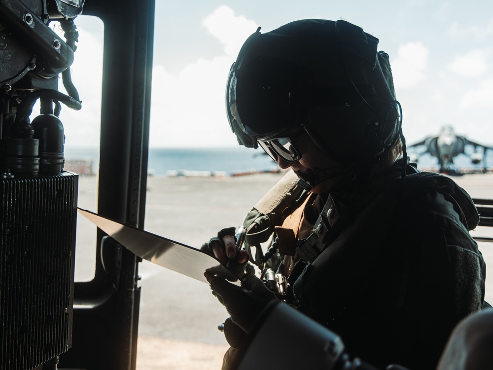 22nd MEU(SOC) | AH-1Z and UH-1Y Live Fire Exercise