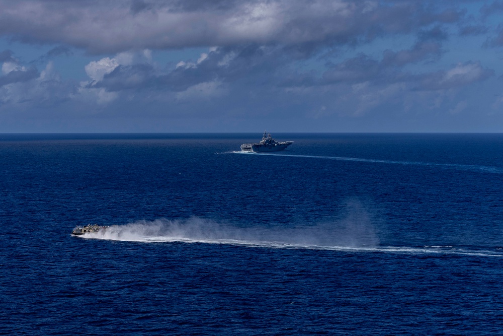 IWO ARG Conducts Amphibious Landing Operations