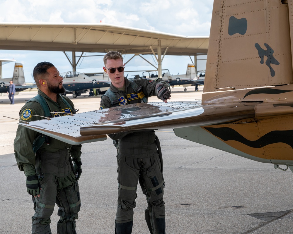 T-6 Maintainer gets an incentive ride from 85 FTS T-6 Maintainer gets an incentive ride from 85 FTS