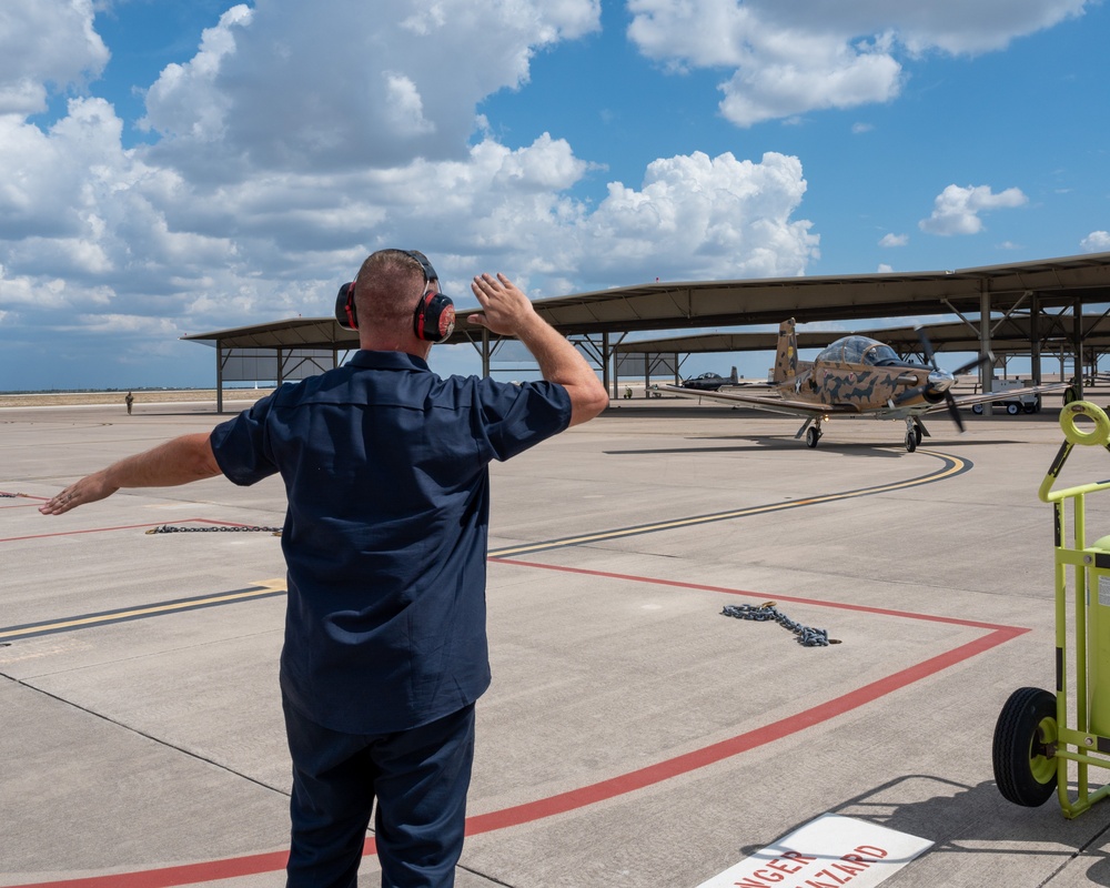 T-6 Maintainer gets an incentive ride from 85 FTS T-6 Maintainer gets an incentive ride from 85 FTS