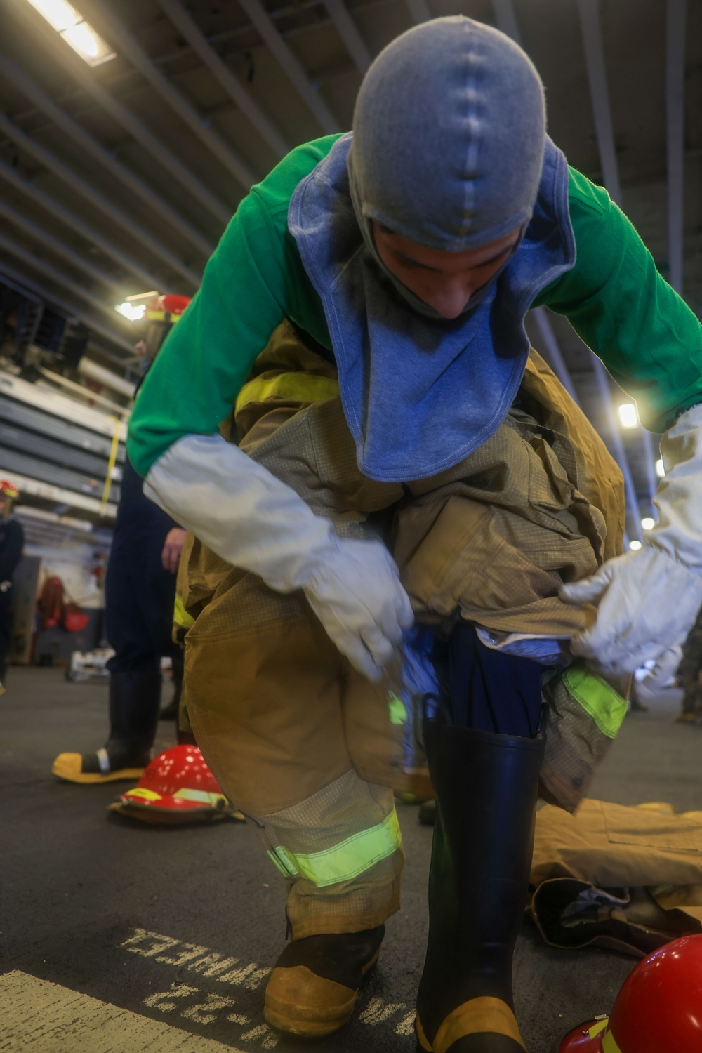 USS Iwo Jima Sailors Conduct a Damage Control Training Evolution USS Iwo Jima Sailors Conduct a Damage Control Training Evolution