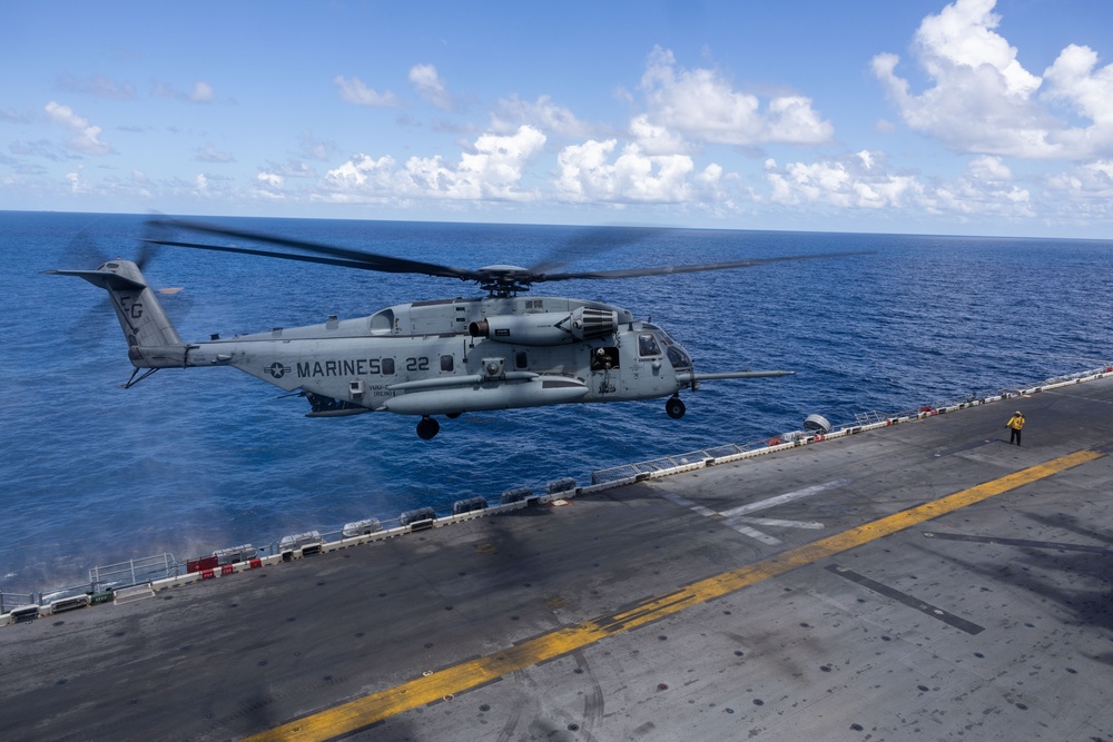 USS Iwo Jima Sailors Conduct Flight Operations USS Iwo Jima Sailors Conduct Flight Operations