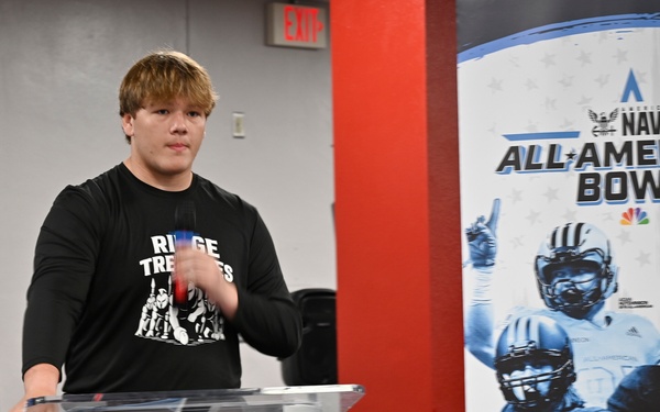 All-American Jersey Presentation: Navy Honors Ryan Miret at Miami Southridge