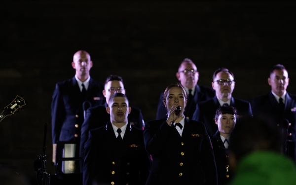 Philadelphia Art Museum hosts Navy Band Commodres for Navy 250