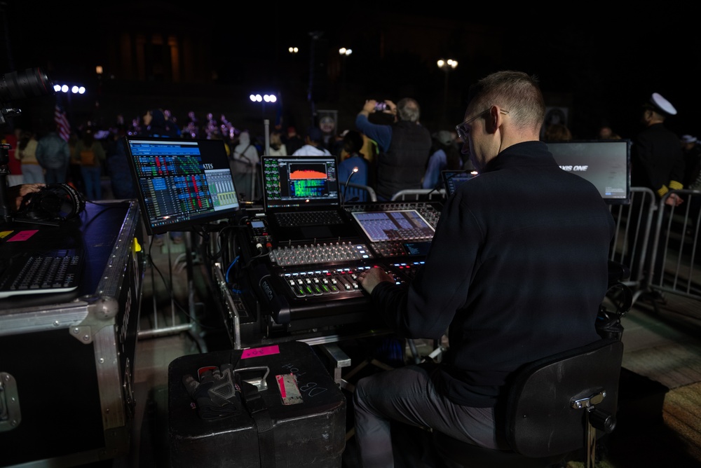 Philadelphia Art Museum hosts Navy Band Commodres for Navy 250