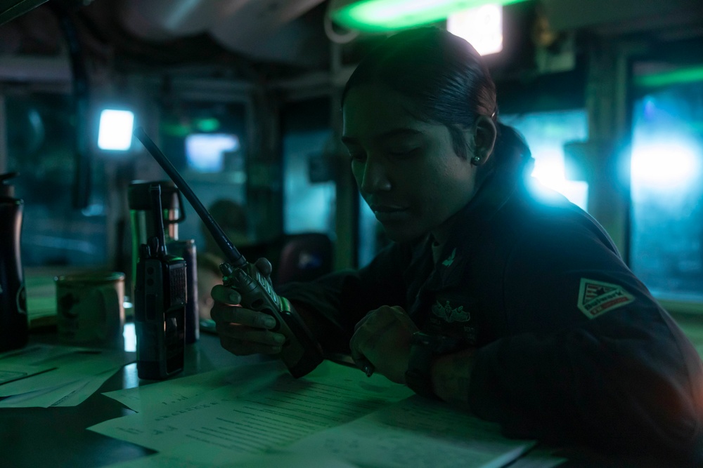 USS Iwo Jima Conducts Amphibious Operations