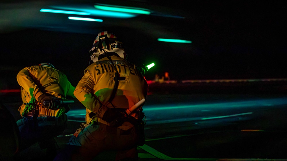 USS Gerald R. Ford (CVN 78) Night Flight Operations USS Gerald R. Ford (CVN 78) Night Flight Operations