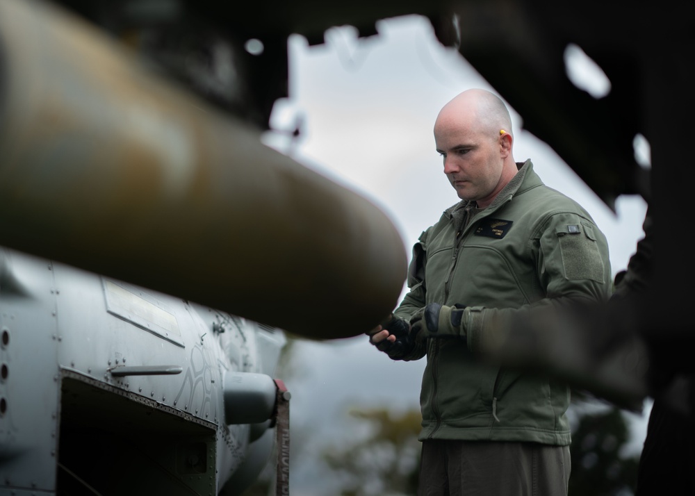 Navy and Marine Corps helicopter squadrons conduct aviation demonstration