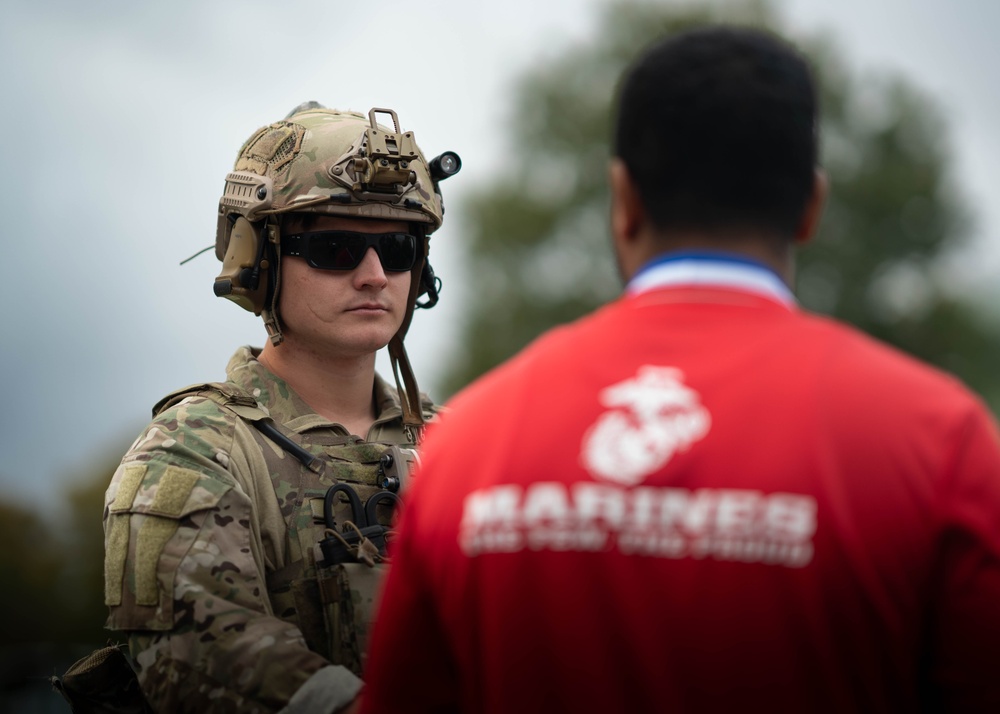 Navy and Marine Corps helicopter squadrons conduct aviation demonstration
