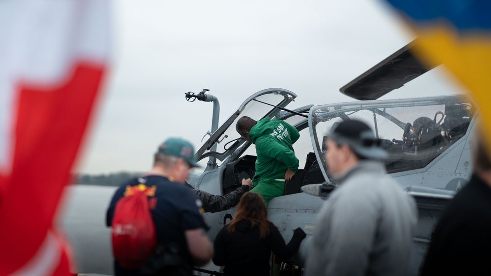 USS Arlington (LPD 24) hosts public tours during Navy and Marine Corps 250