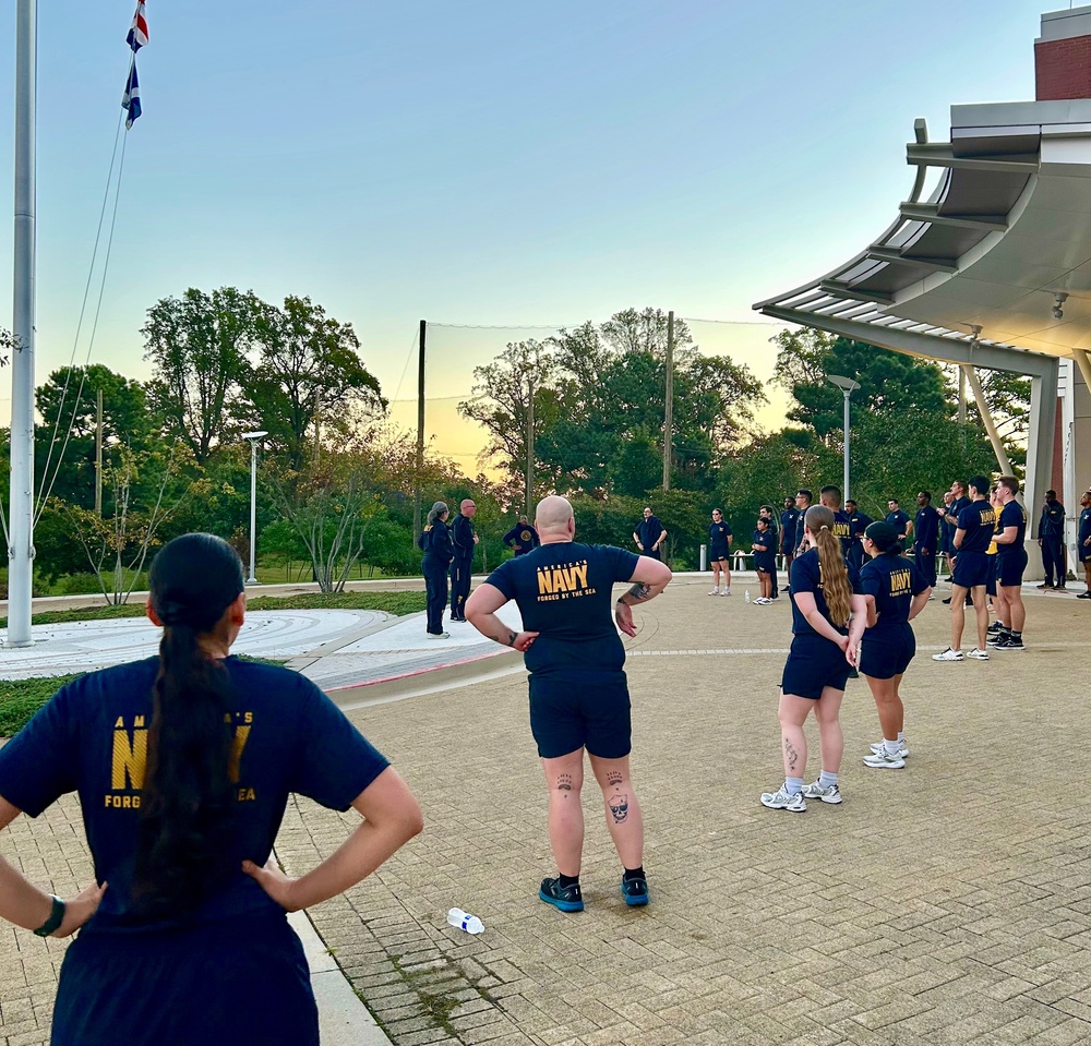 NMRTC Annapolis Sailors Run For The Navy's 250th Birthday