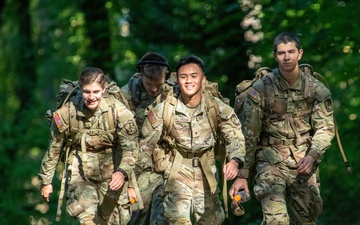 A Test of Grit: Oregon military members and ROTC students take on the Norwegian Foot March