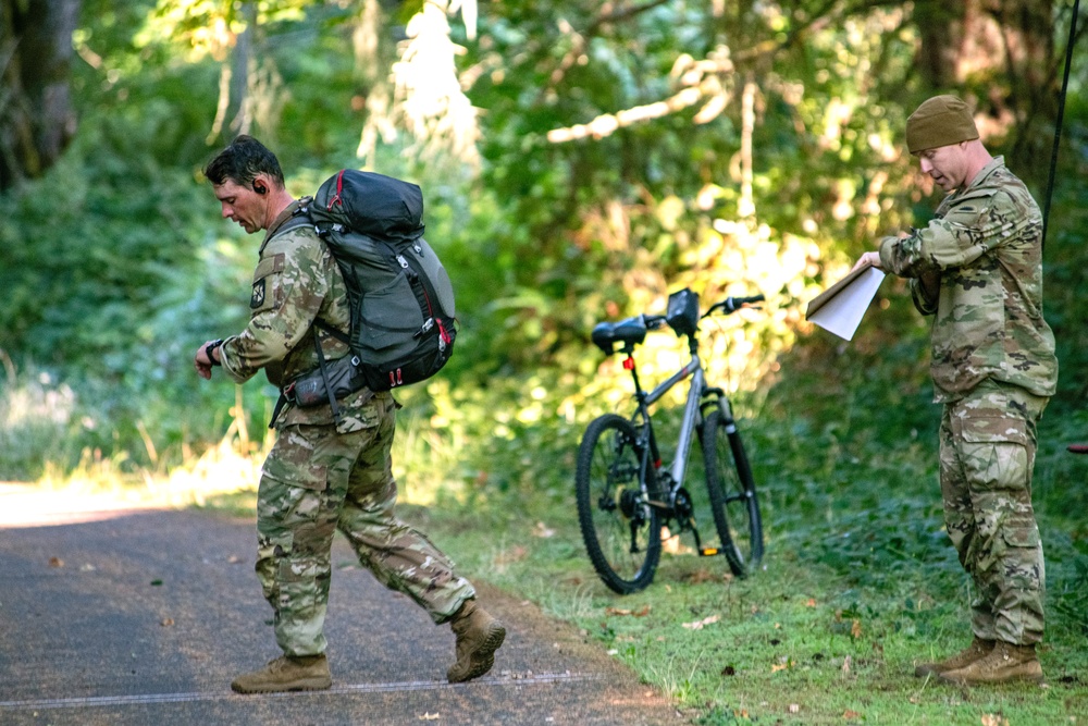 Oregon military members and ROTC students take part in the Norwegian Foot March