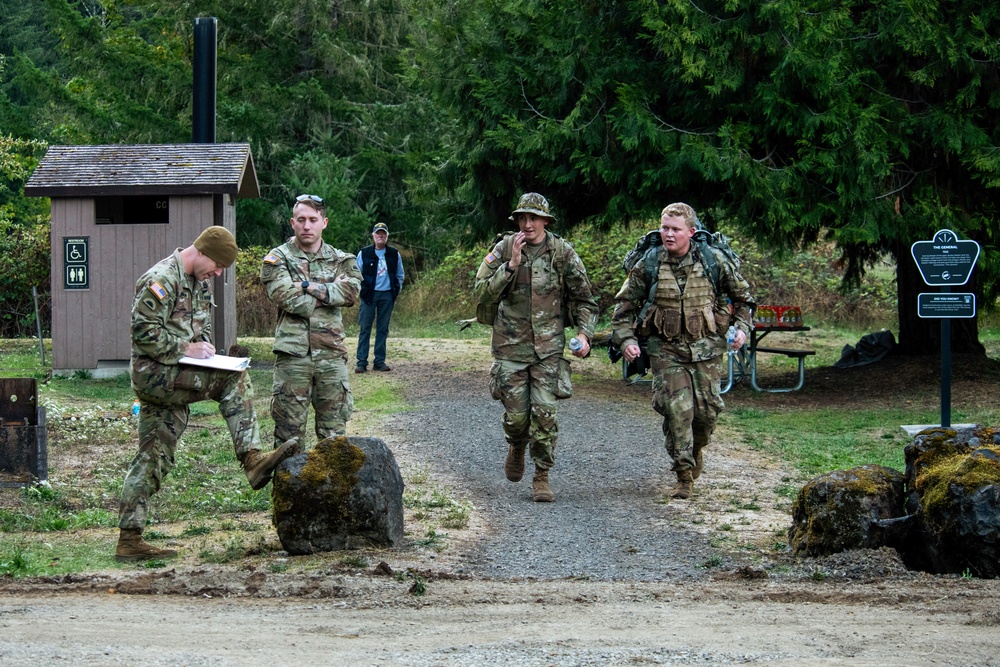 Oregon military members and ROTC students take part in the Norwegian Foot March