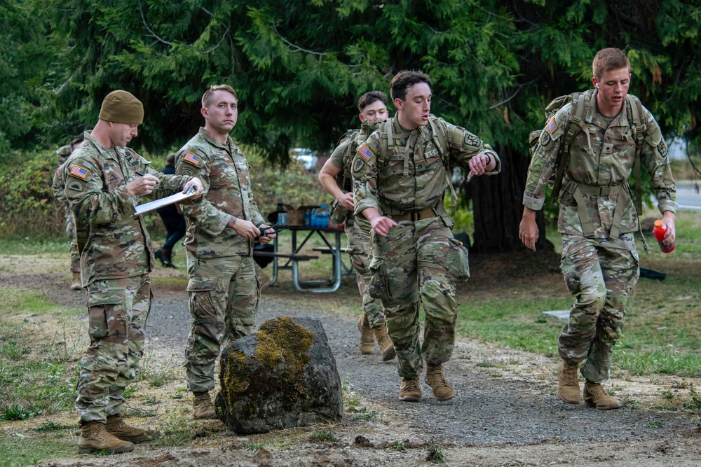 Oregon military members and ROTC students take part in the Norwegian Foot March