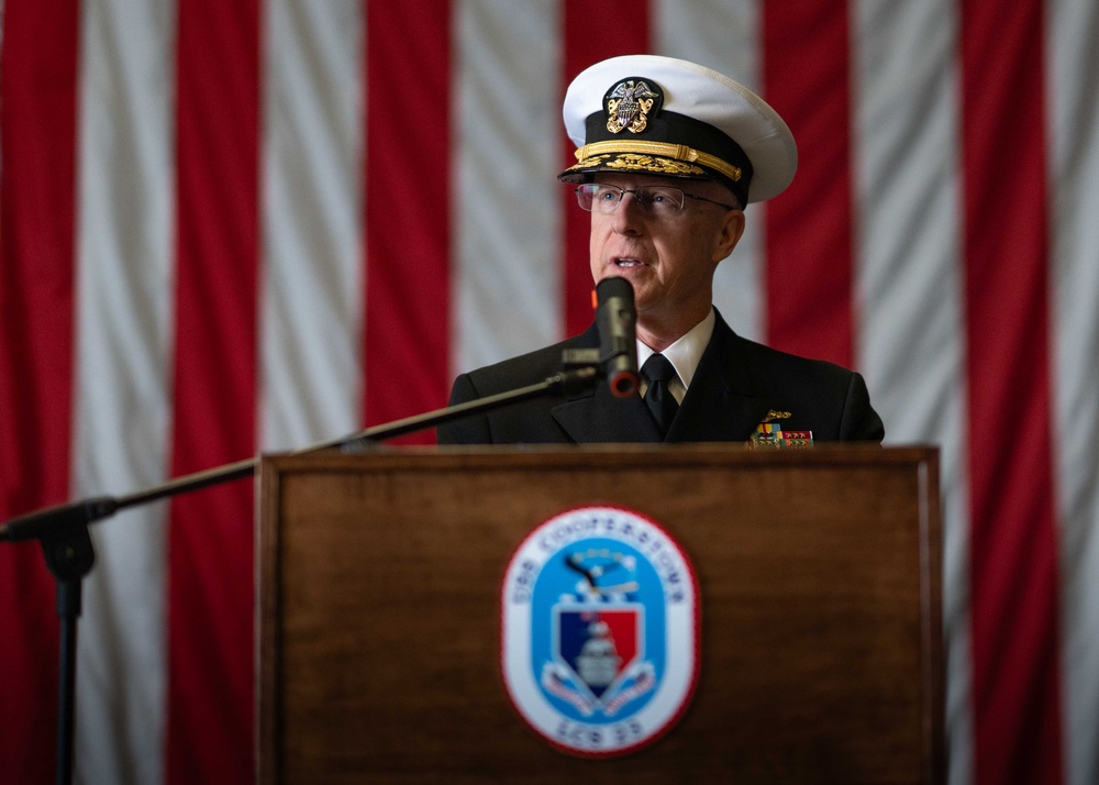 USS Cooperstown (LCS 23) hosts USS Cole (DDG 67) remembrance ceremony