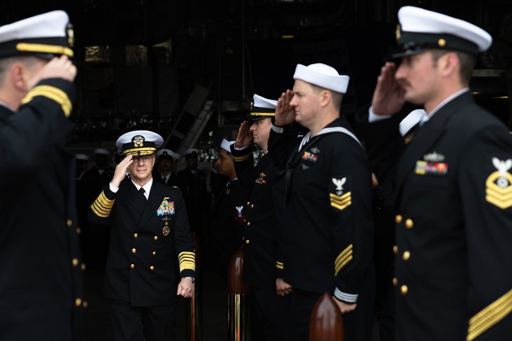 USS Cooperstown (LCS 23) hosts USS Cole (DDG 67) remembrance ceremony
