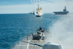 USS Gonzalez (DDG 66) Conducts Live Fire Exercise