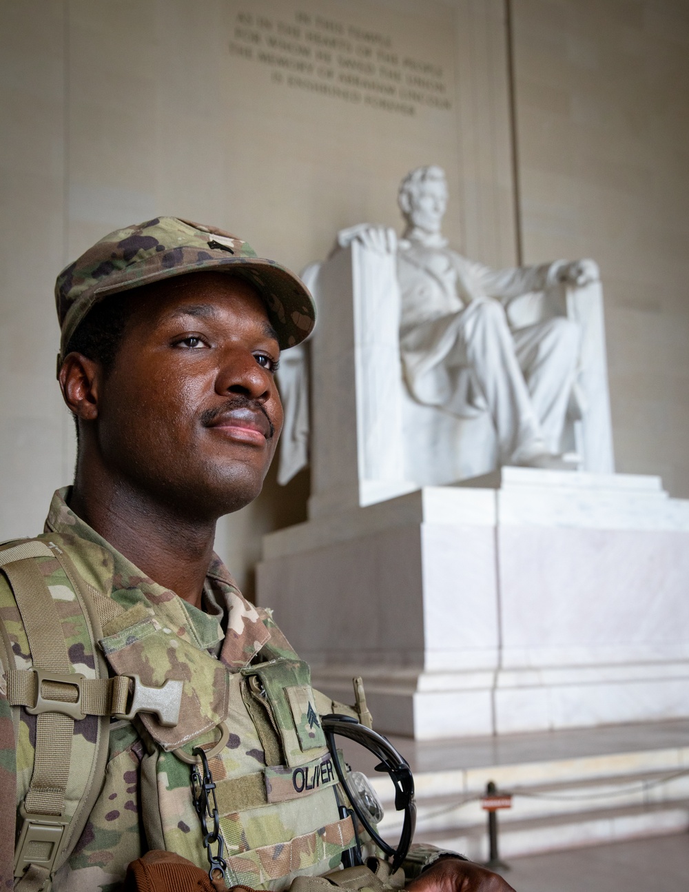 A Mississippi Army National Guard Soldier on patrol at the Lincoln Memorial