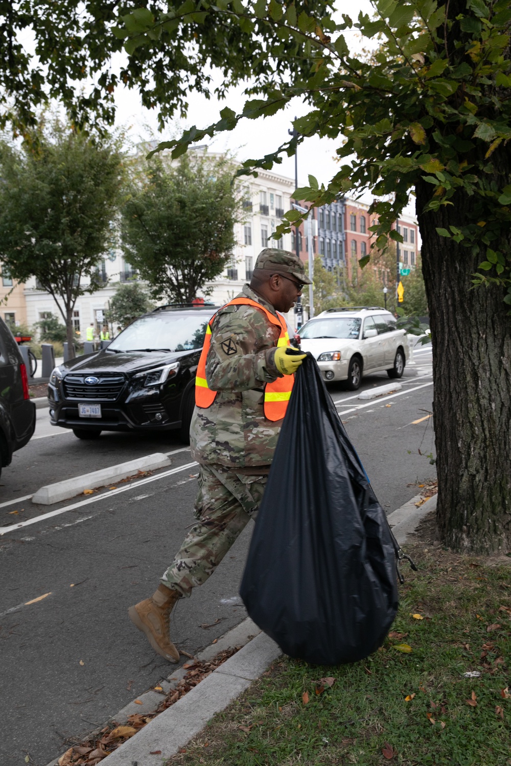 DC National Guard Beautification on 19th Street SE