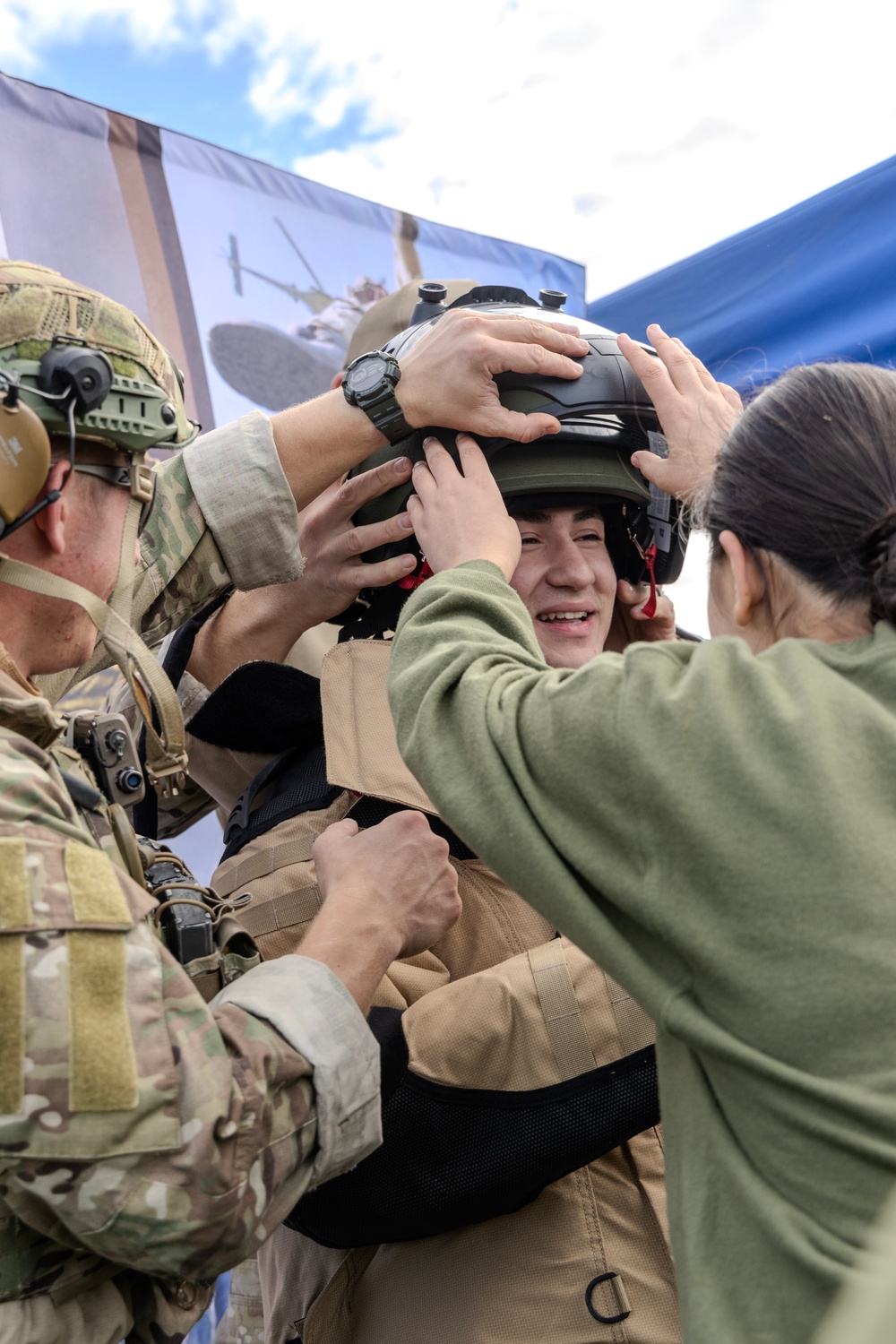 Navy Marine Corps'  250 - U.S. Navy EOD