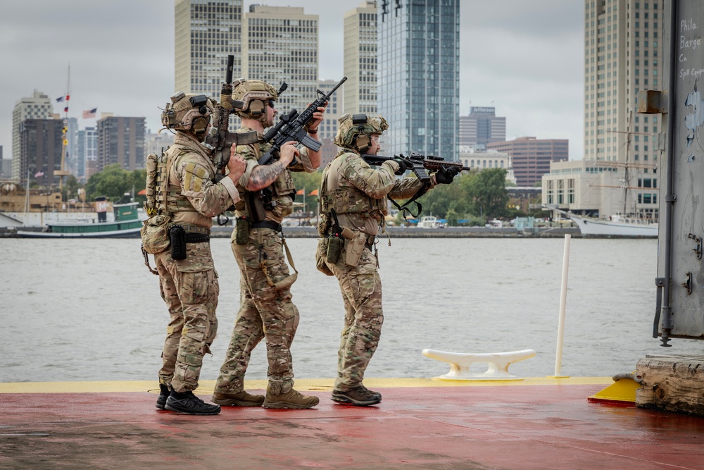Navy Marine Corps'  250 - U.S. Navy EOD